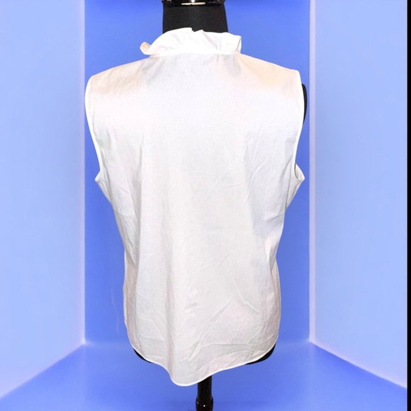 FOXCROFT NYC NON-IRON STRETCH RUFFLE BLOUSE - 18 White - Picture 3 of 9